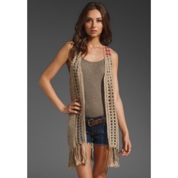 Vintage Sanctuary Boho Crochet Knit Fringe Hem Sleeveless Knit Vest - Picture 1 of 10